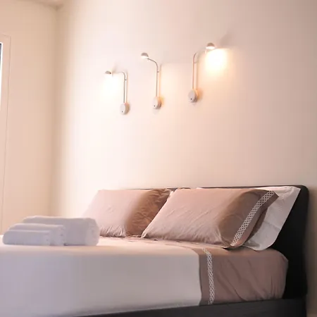 ゲストハウス Settanni Sea