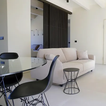 ゲストハウス Settanni Sea ポリニャーノ・ア・マーレ